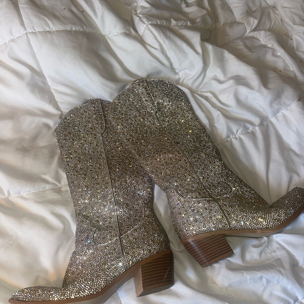 SILVER RHINESTONE COWGIRL BOOTS ✨ - Picture 6 of 8